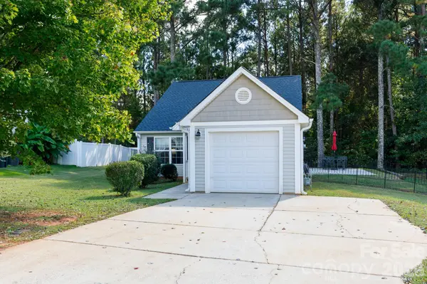 229 Chicago LN, York, SC 29745
