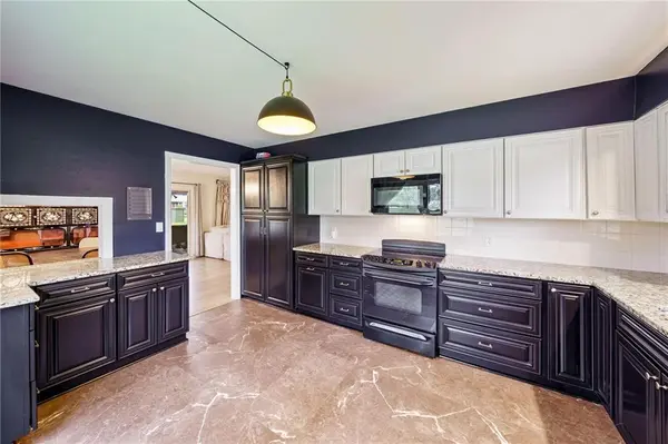 629 E 106th ST, Kansas City, MO 64131