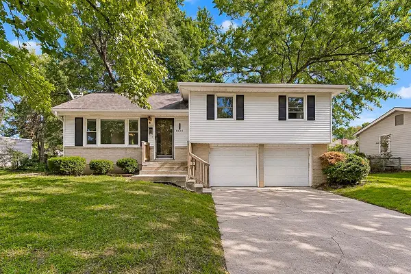 8105 Hedges AVE, Raytown, MO 64138