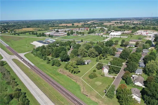 208 Markham CT, Brookfield, MO 64628