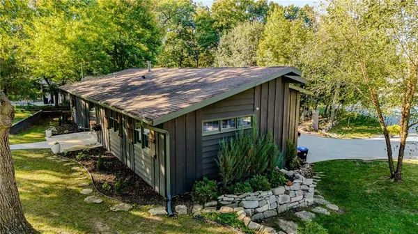 39 Timberline DR, Warrensburg, MO 64093