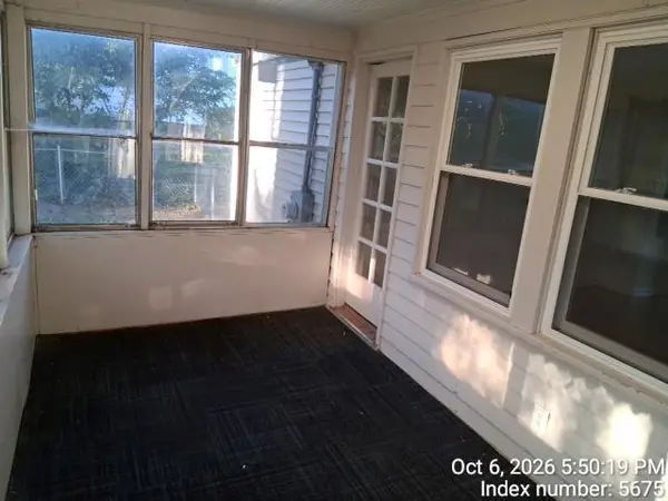 7020 Raytown RD, Raytown, MO 64133