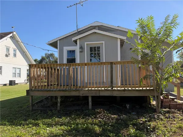 319 Parkway ST, Hardin, MO 64035
