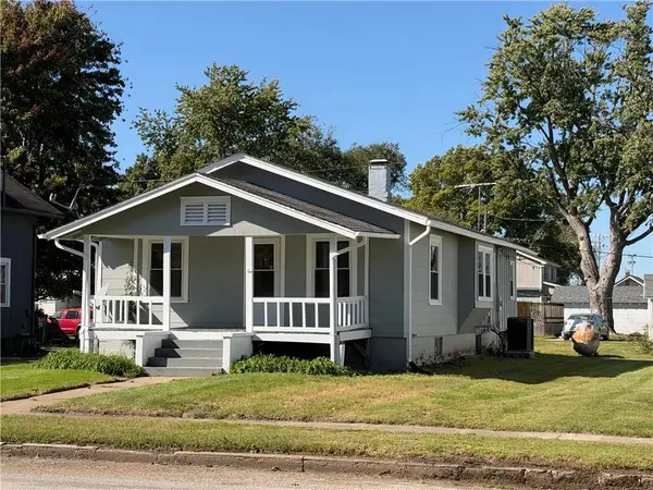 319 Parkway ST, Hardin, MO 64035