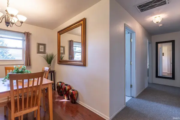 917 Wolverton DR, Fort Wayne, IN 46825-4149