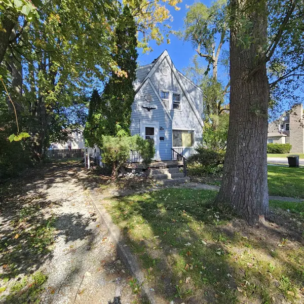 3102 McArthur DR, Fort Wayne, IN 46809