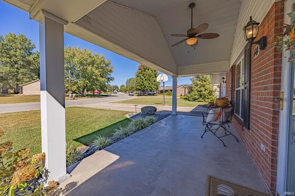 44 Daffodil CT, Jasper, IN 47546