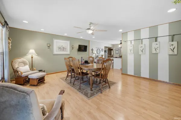 44 Daffodil CT, Jasper, IN 47546