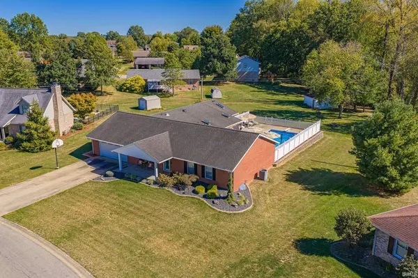 44 Daffodil CT, Jasper, IN 47546