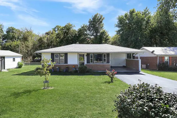 135 E Taylor ST, Boonville, IN 47601