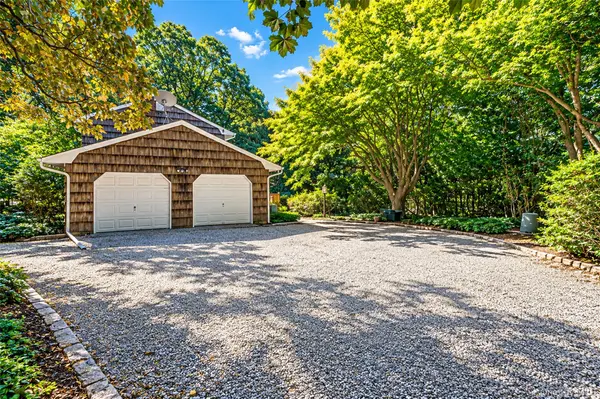 3 Gate RD, Head Of The Harbor, NY 11780