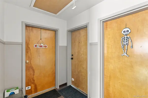 810 Blooming Grove TPKE #31, New Windsor, NY 12553