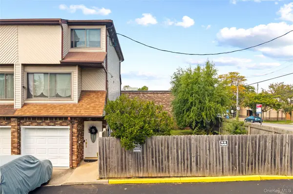 10 Lyndale LN, Staten Island, NY 10312