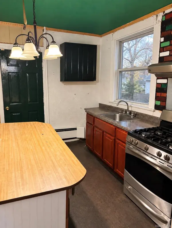 Address not disclosed, Brooklyn, NY 11207
