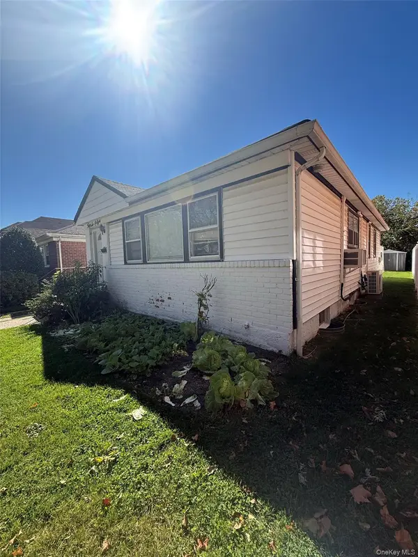 56-08 230TH ST, Bayside, NY 11364