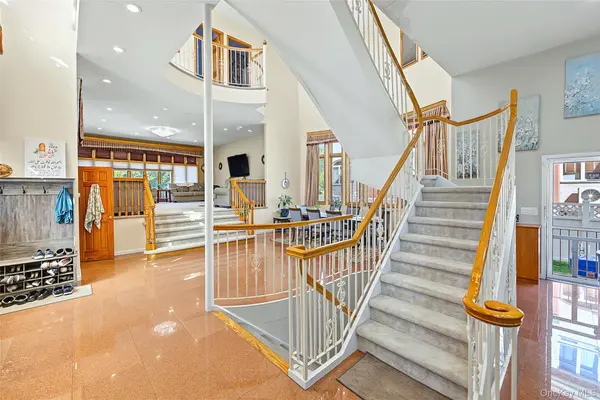 160-01 13 AVE, Whitestone, NY 11357