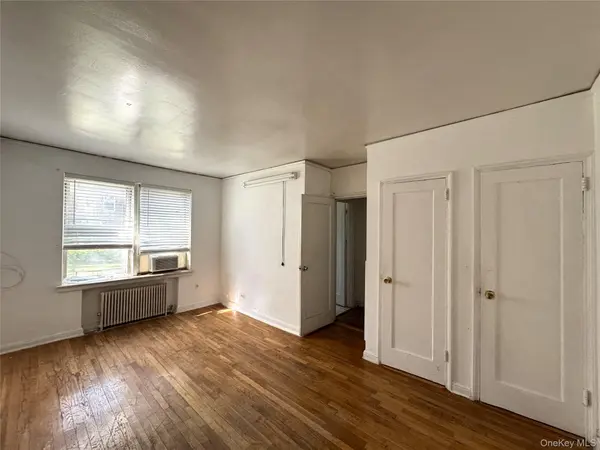 141-17 78 Rd #1O, Kew Garden Hills, NY 11367