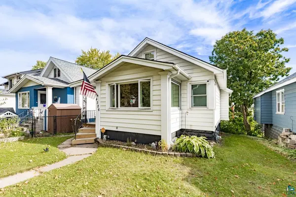 4326 W 8th St, Duluth, MN 55807
