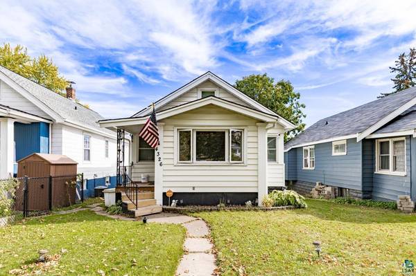4326 W 8th St, Duluth, MN 55807
