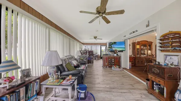 3802 CHINABERRY RD, Bradenton, FL 34208