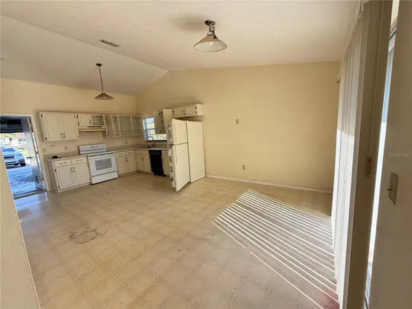 2750 SAFFRON DR, Orlando, FL 32837