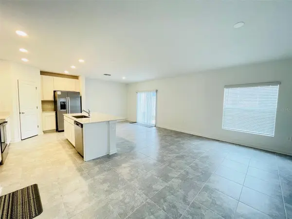 1776 WHITE WATER CT, Davenport, FL 33837