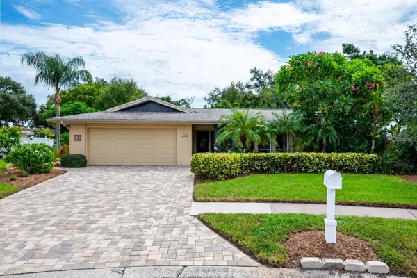 13906 105TH AVE, Largo, FL 33774