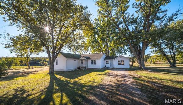 16249 County Road 2410, St James, MO 65559