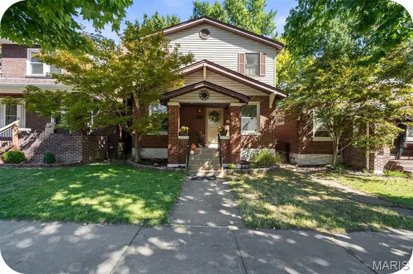4819 Rhodes AVE, St Louis, MO 63116