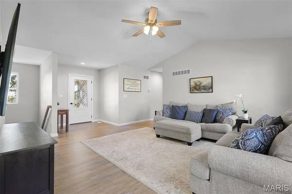 713 Sydney CT, Washington, MO 63090