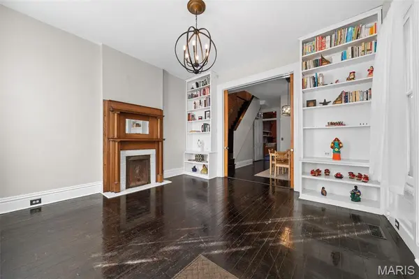 1411 Sullivan AVE, St Louis, MO 63107