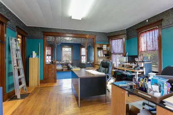 115 S 4th AVE, St. Charles, IL 60174