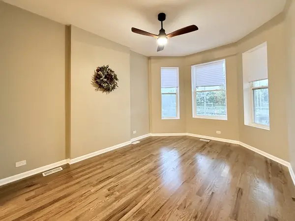 4038 W Congress Pkwy, Chicago, IL 60624