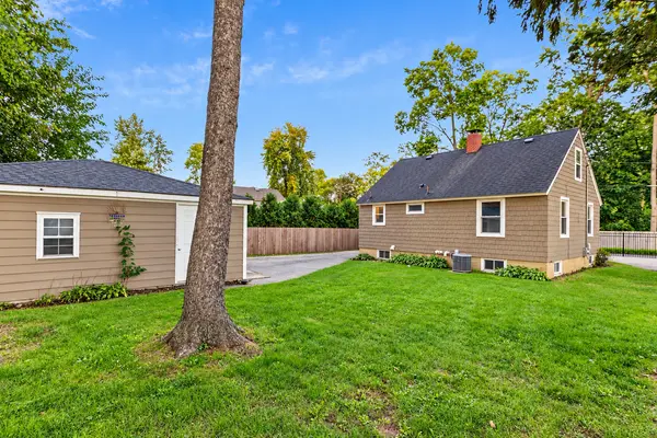 254 W Main ST, Carpentersville, IL 60110