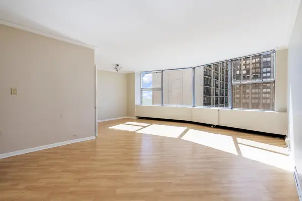 5757 N Sheridan RD #19D, Chicago, IL 60660
