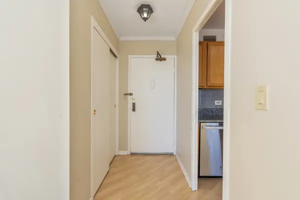 5757 N Sheridan RD #19D, Chicago, IL 60660