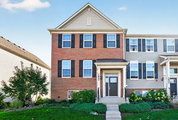 1627 Sager WAY, Batavia, IL 60510