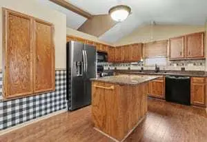 6810 Hadrian DR, Joliet, IL 60431
