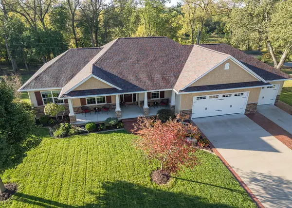 165 Dayton Valley VW, Colona, IL 61241