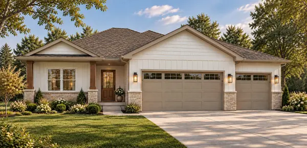 1235 Maple Grove CIR, Donahue, IA 52746