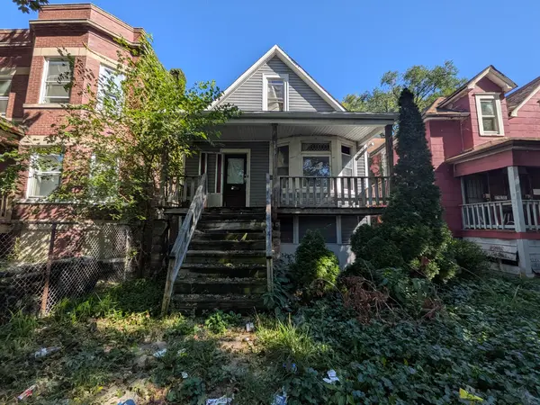 7829 S Marquette AVE, Chicago, IL 60649