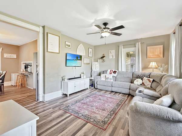 223 E Franklin ST, Franklin Grove, IL 61031