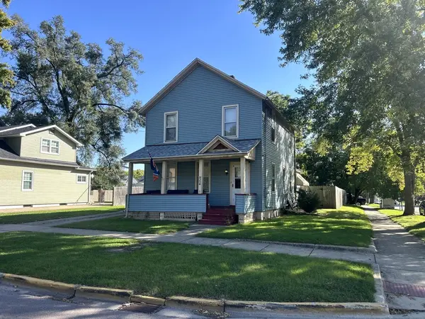 554 Bangs ST, Aurora, IL 60505