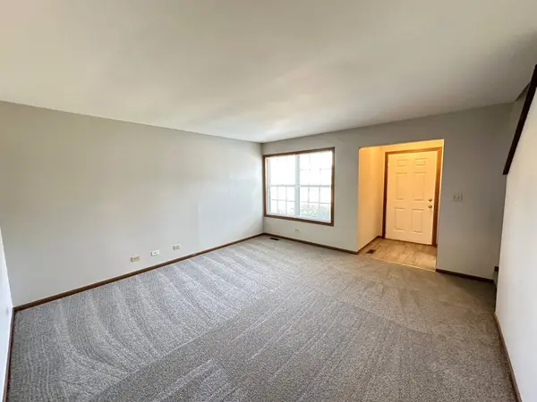 542 N CRYSTAL AVE #542, Elgin, IL 60123