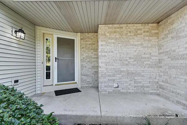 1724 Court ST, Mchenry, IL 60051
