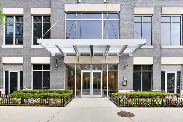 421 W HURON ST #908, Chicago, IL 60654
