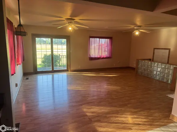 409 W Sheppard ST, Dows, IA 50071