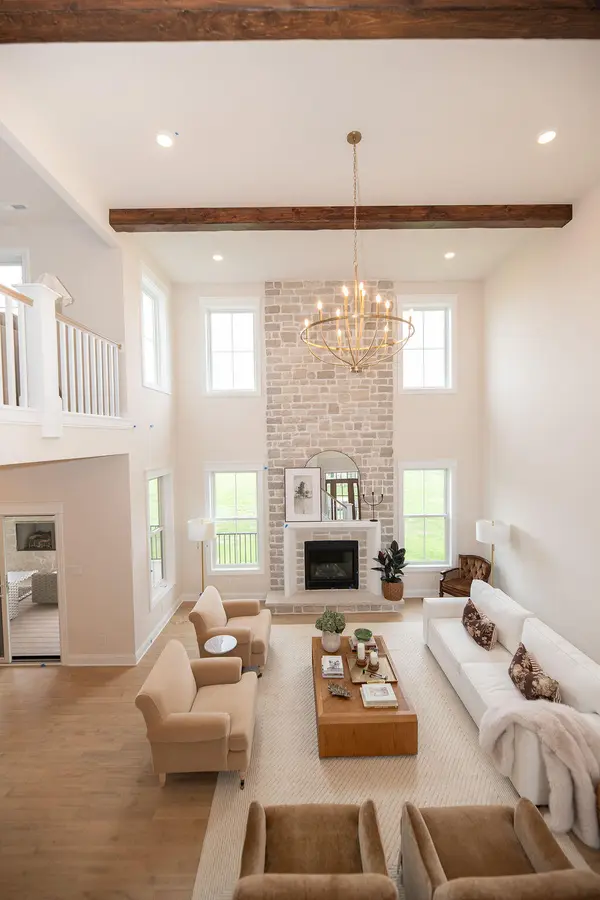 451 Stonebridge Pkwy, Valparaiso, IN 46383