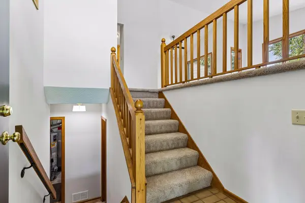 3149 Farnum DR, Eagan, MN 55121