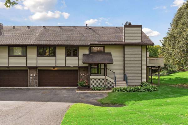 3149 Farnum DR, Eagan, MN 55121